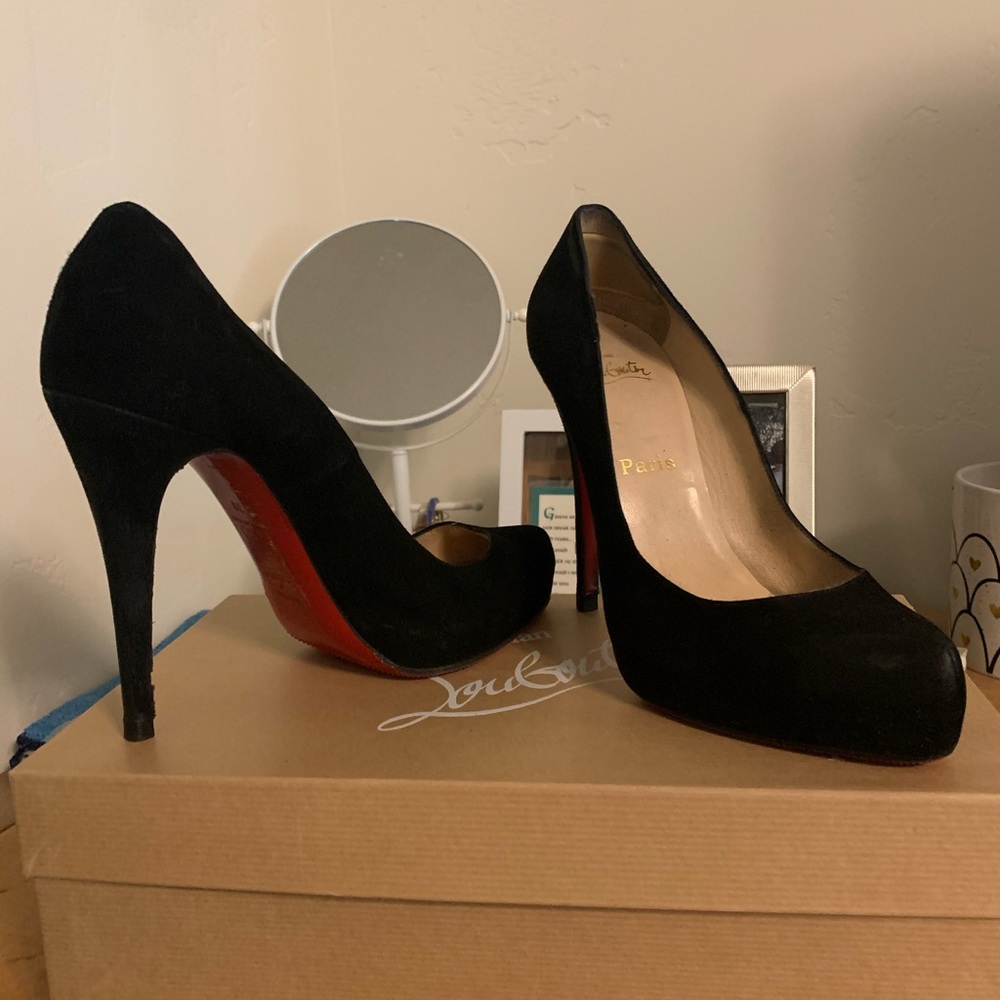 Size 39 Christian Louboutin Black Rolando